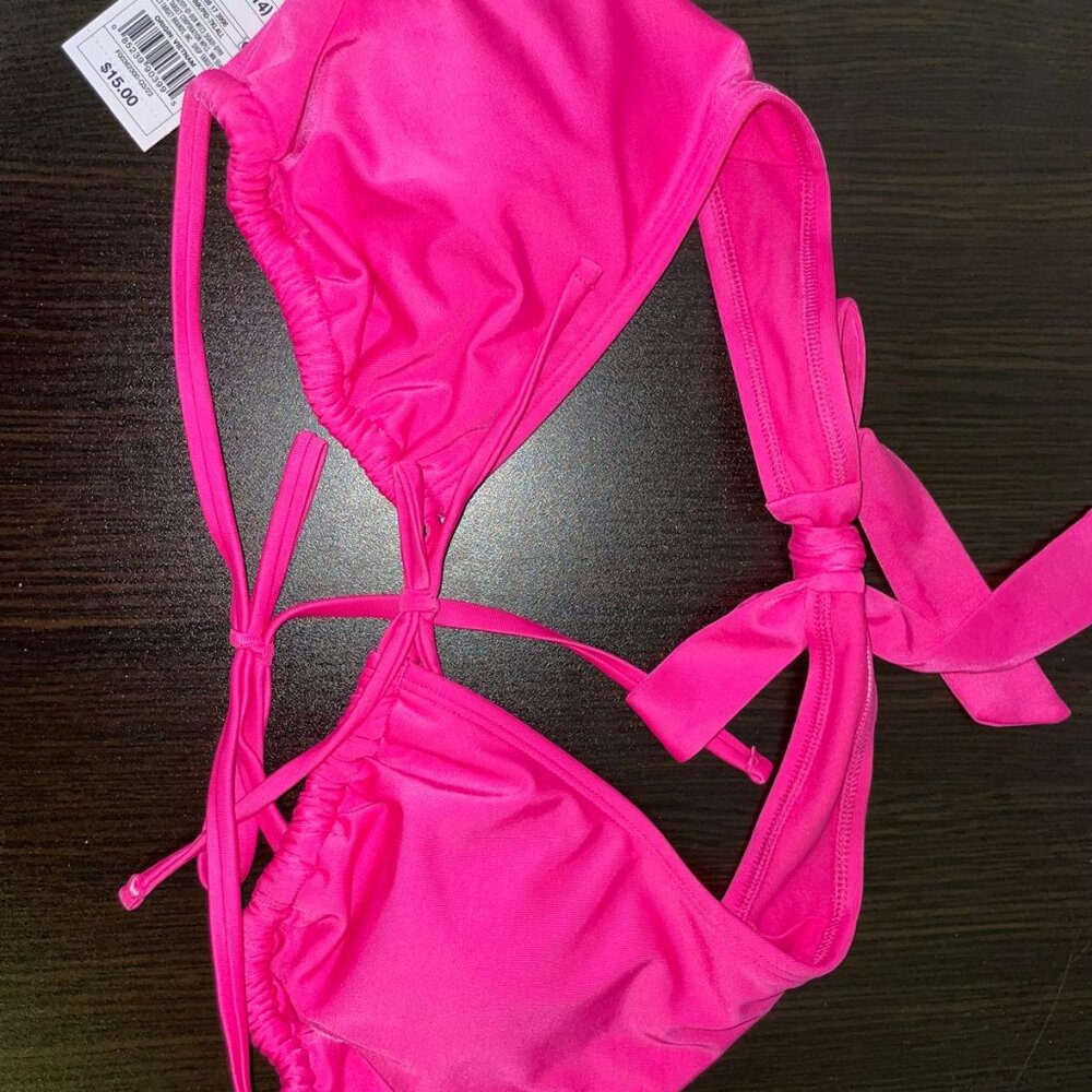 NWT Lot of 10 Brand New Women's Swimsuits | Tops, Bottoms, One-Piece |MSRP $200+ - Picture 9 of 15